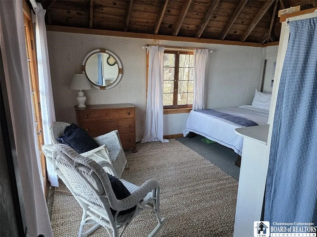 A Toymaker's Legacy Cottage on Lake Erie in Fredonia